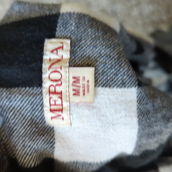 Merona plaid - Picture 2 of 4